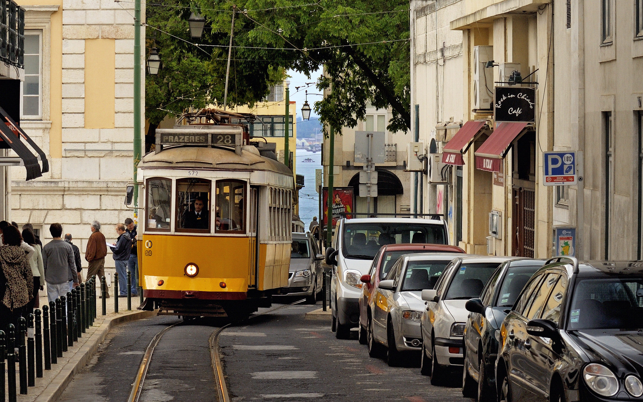 Tram 28